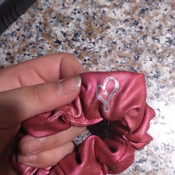 Crunchy - Picture 2 of 2